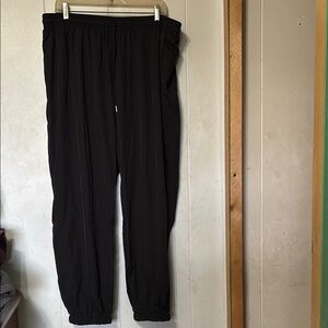 Women’s jogger pants